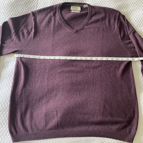 Weatherproof Vintage Cashmere V-Neck Sweater Size L
Purple - Picture 7 of 9